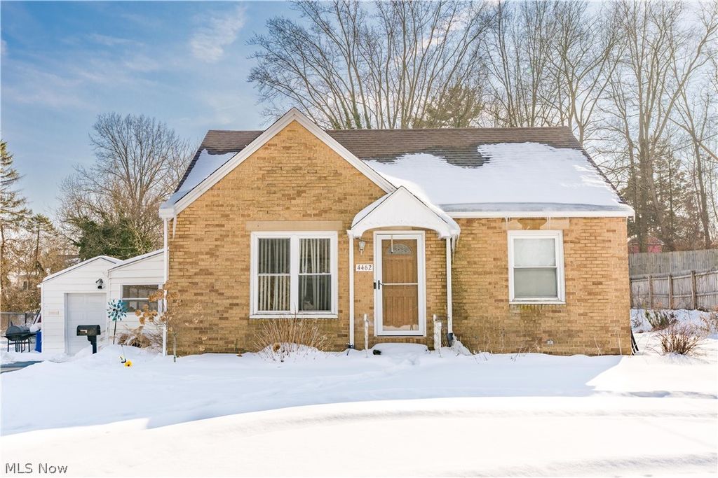 4462 20th Street NW, Canton, OH 44708