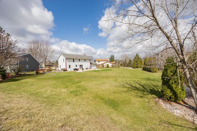 S67W14979 Koso DRIVE, Muskego, WI 53150