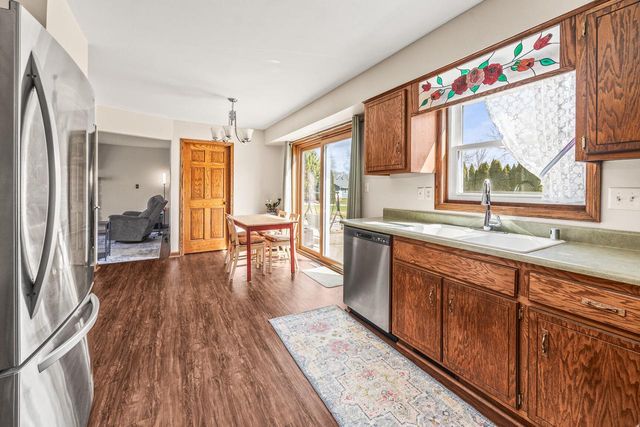 S67W14979 Koso DRIVE, Muskego, WI 53150