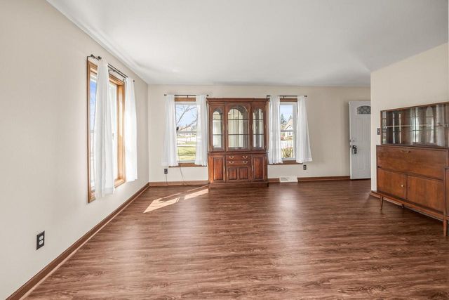 S67W14979 Koso DRIVE, Muskego, WI 53150