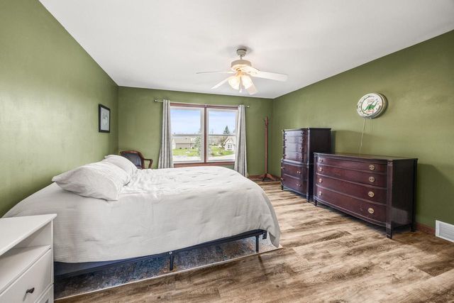 S67W14979 Koso DRIVE, Muskego, WI 53150