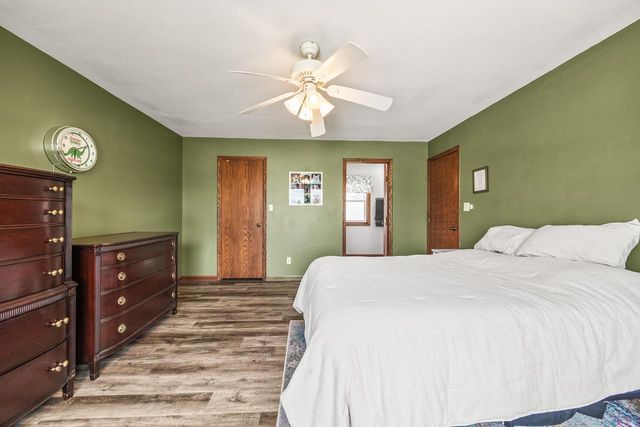 S67W14979 Koso DRIVE, Muskego, WI 53150