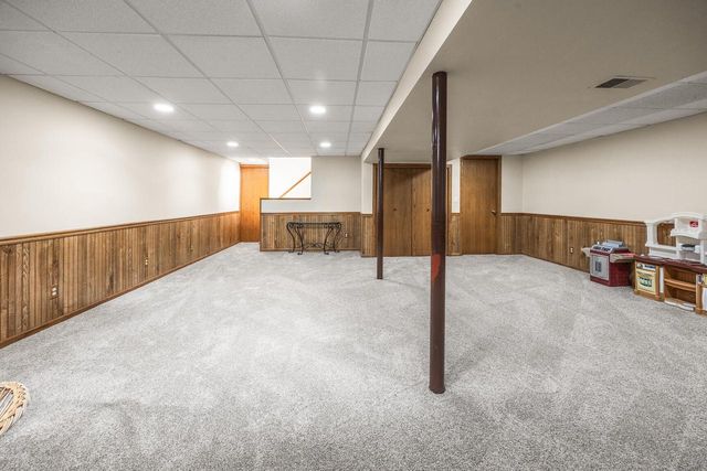 S67W14979 Koso DRIVE, Muskego, WI 53150