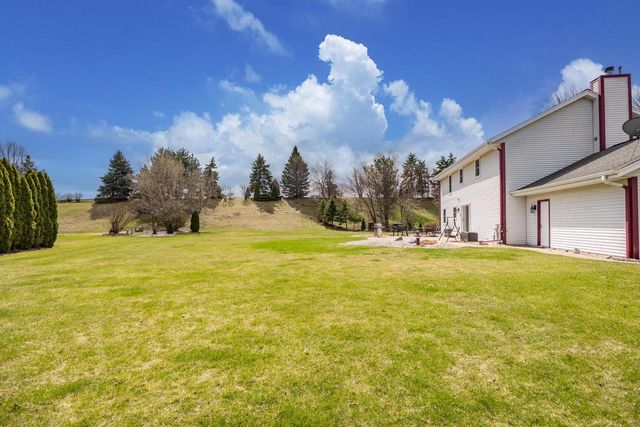 S67W14979 Koso DRIVE, Muskego, WI 53150