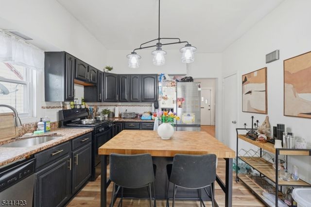 217 8Th Ave, Paterson City, NJ 07514