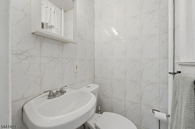 217 8Th Ave, Paterson City, NJ 07514