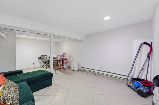 217 8Th Ave, Paterson City, NJ 07514