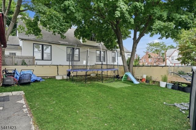 217 8Th Ave, Paterson City, NJ 07514