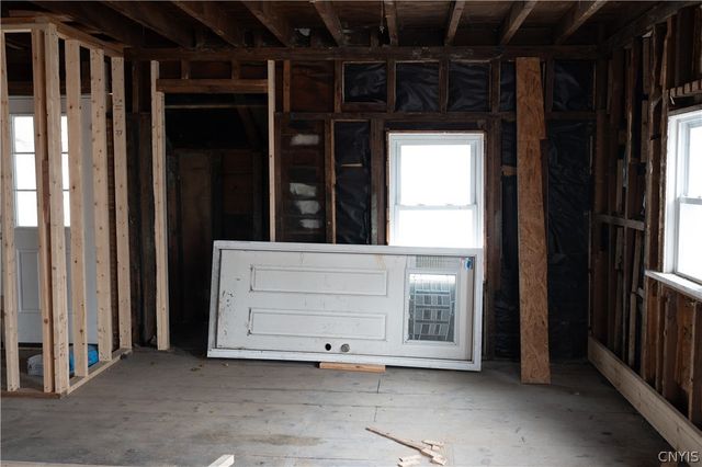 31 Arterial West, Auburn, NY 13021