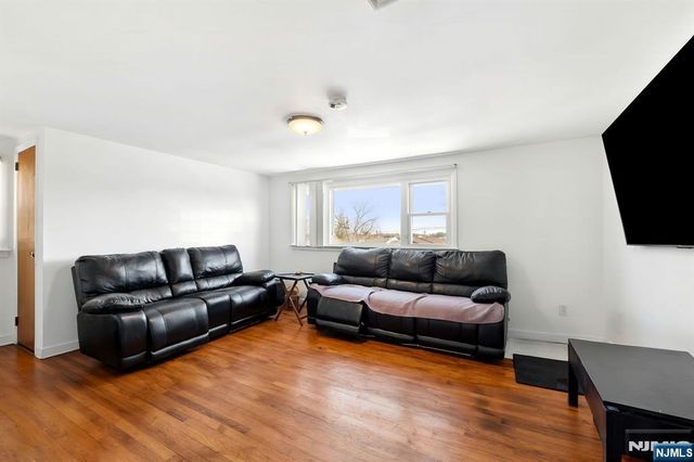 86 Katz Avenue, Paterson, NJ 07502