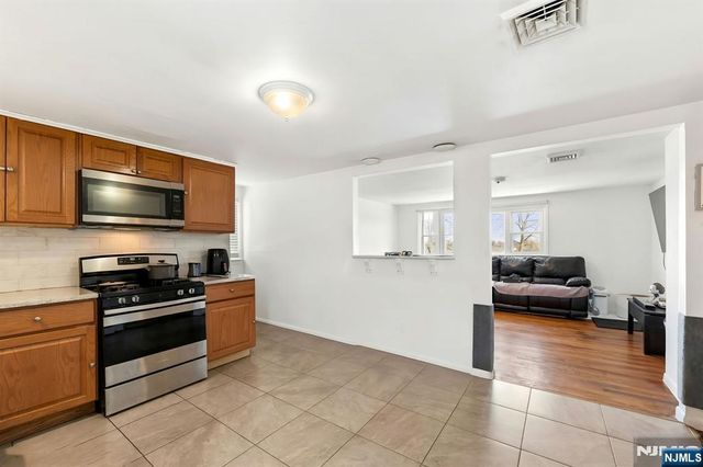 86 Katz Avenue, Paterson, NJ 07502