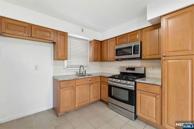 86 Katz Avenue, Paterson, NJ 07502