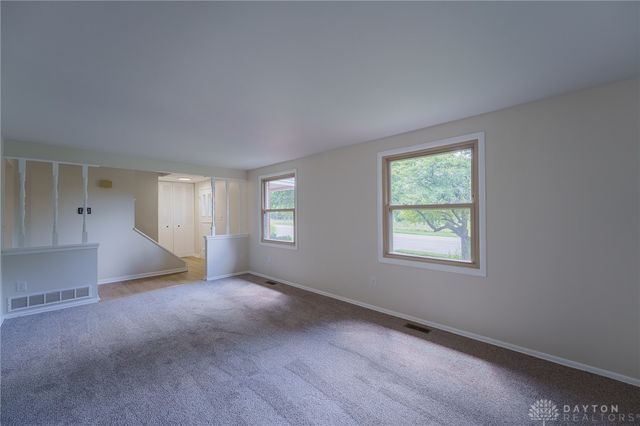 7321 Union Schoolhouse Road, Riverside, OH 45424