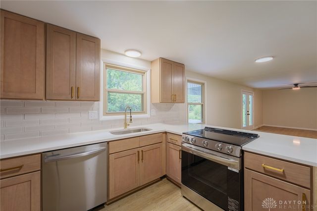 7321 Union Schoolhouse Road, Riverside, OH 45424