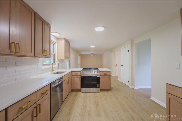 7321 Union Schoolhouse Road, Riverside, OH 45424