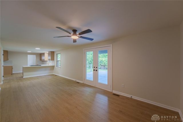 7321 Union Schoolhouse Road, Riverside, OH 45424