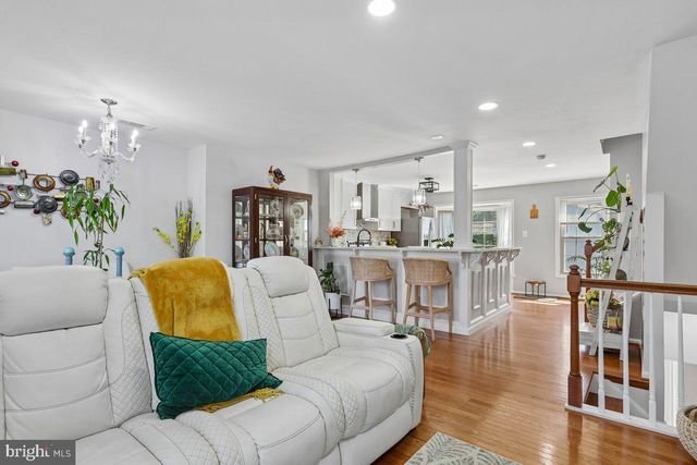 7424 EMERALD DR, Manassas, VA 20109