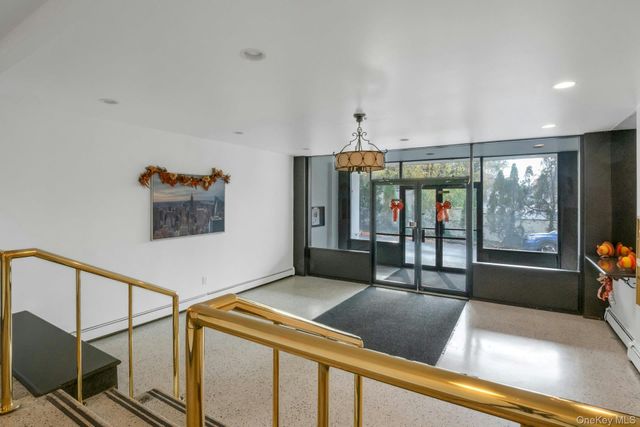 510 Midland Avenue 2H, Yonkers, NY 10704