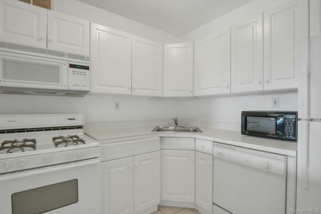 510 Midland Avenue 2H, Yonkers, NY 10704