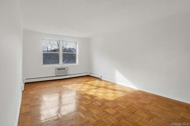 510 Midland Avenue 2H, Yonkers, NY 10704