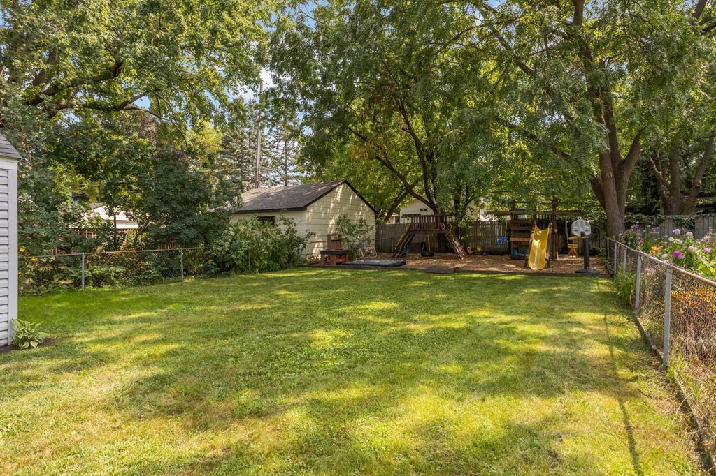 1404 Hubbard Avenue, Saint Paul, MN 55104 — photo 4