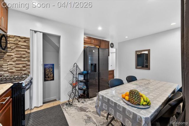 6792 Piedmont Street, Detroit, MI 48228