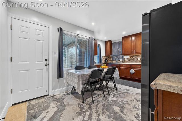 6792 Piedmont Street, Detroit, MI 48228