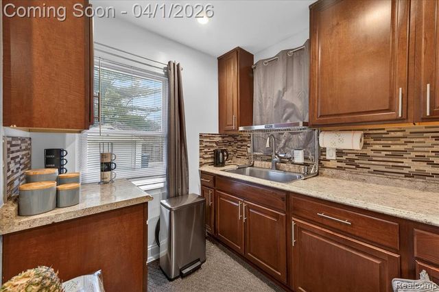 6792 Piedmont Street, Detroit, MI 48228