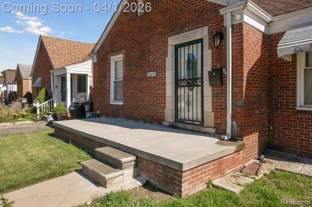 6792 Piedmont Street, Detroit, MI 48228