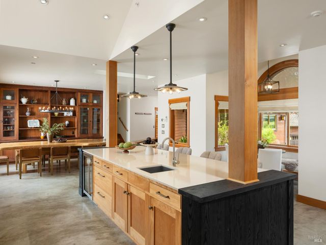 15570 Bittner Ln, Occidental, CA 95465