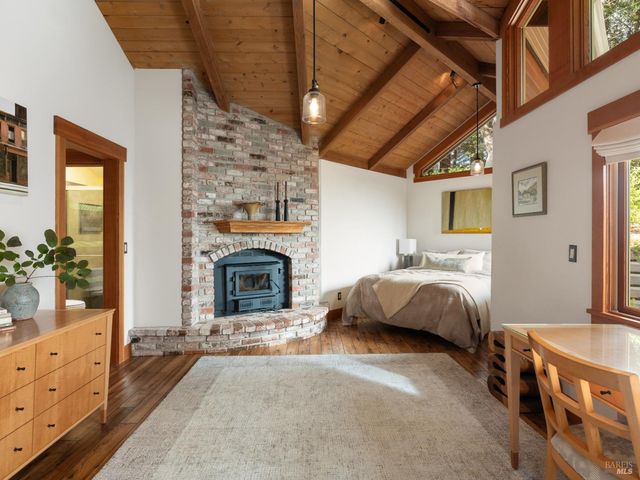 15570 Bittner Ln, Occidental, CA 95465