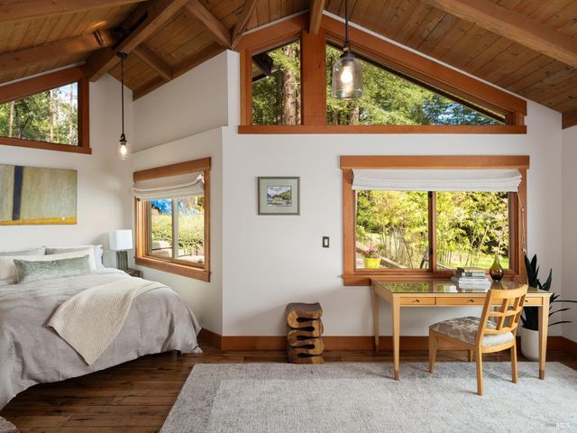 15570 Bittner Ln, Occidental, CA 95465