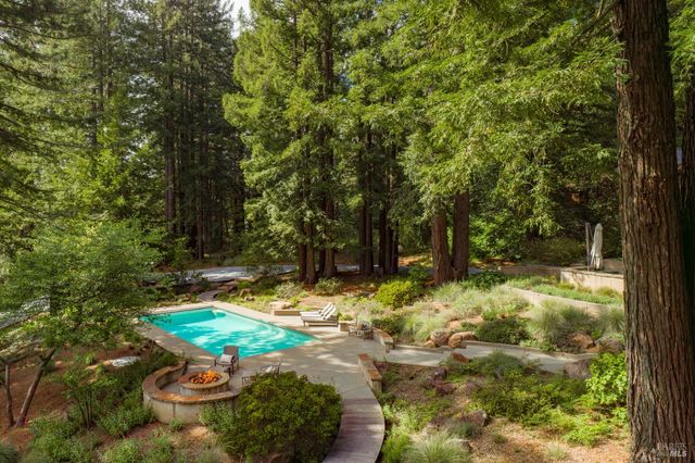 15570 Bittner Ln, Occidental, CA 95465