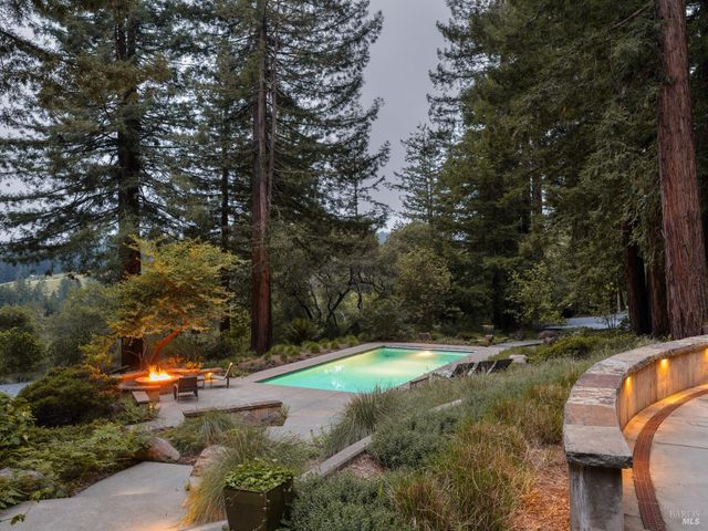 15570 Bittner Ln, Occidental, CA 95465