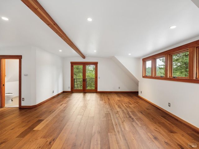 15570 Bittner Ln, Occidental, CA 95465