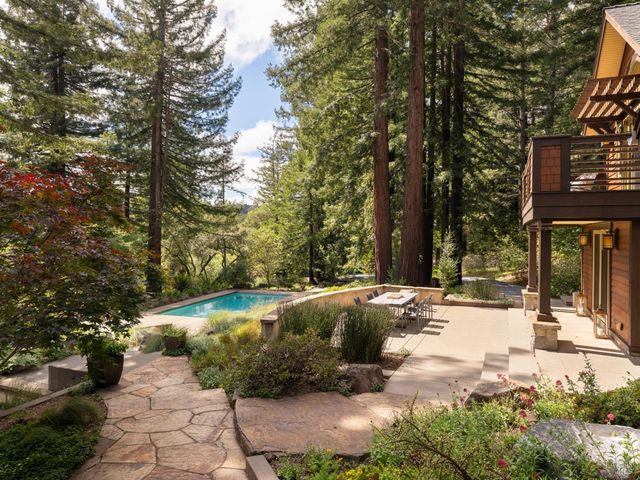 15570 Bittner Ln, Occidental, CA 95465