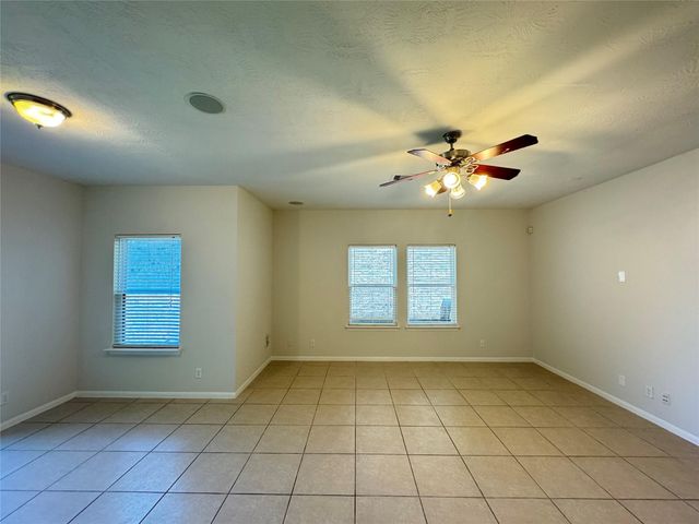 8107 Gran Villa Drive, Cypress, TX 77433