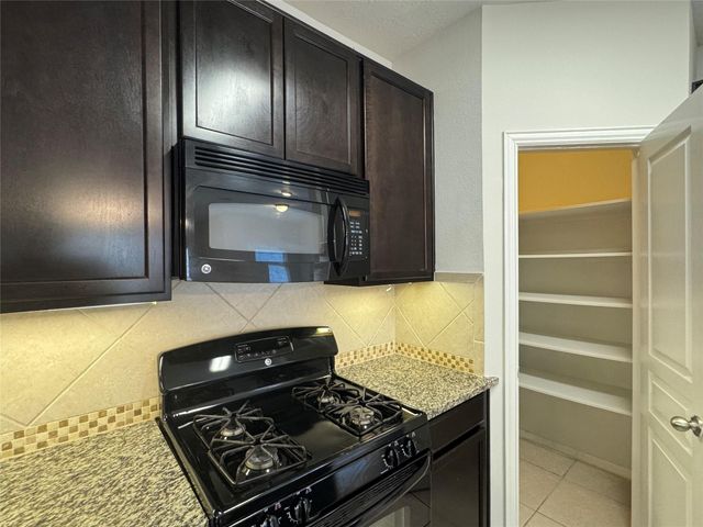 8107 Gran Villa Drive, Cypress, TX 77433