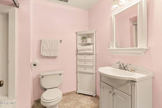 709 S Teachout Road, Curtice, OH 43412