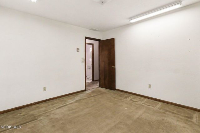 709 S Teachout Road, Curtice, OH 43412