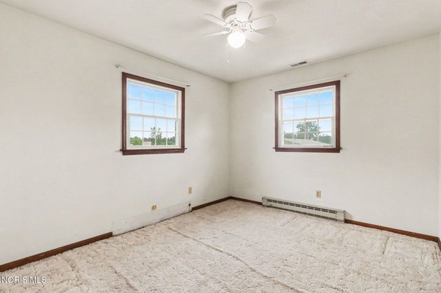 709 S Teachout Road, Curtice, OH 43412