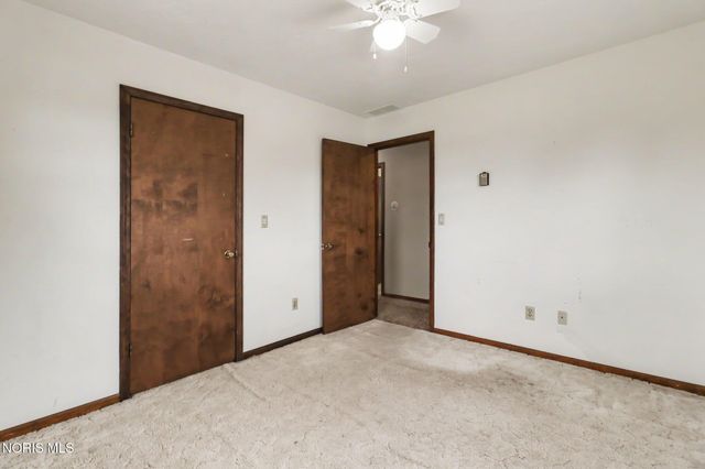 709 S Teachout Road, Curtice, OH 43412