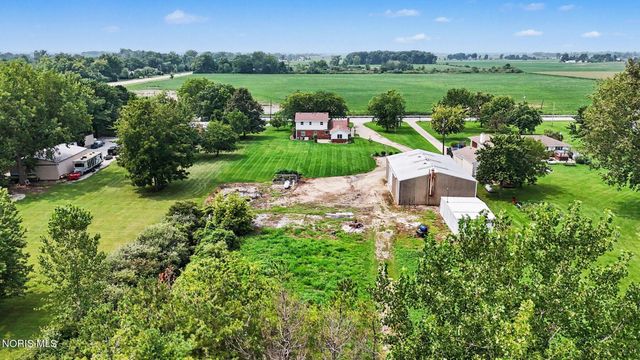 709 S Teachout Road, Curtice, OH 43412
