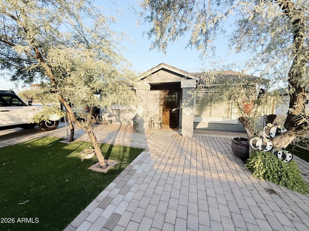 737 S 1st Street, Phoenix, AZ 85004 — exterior
