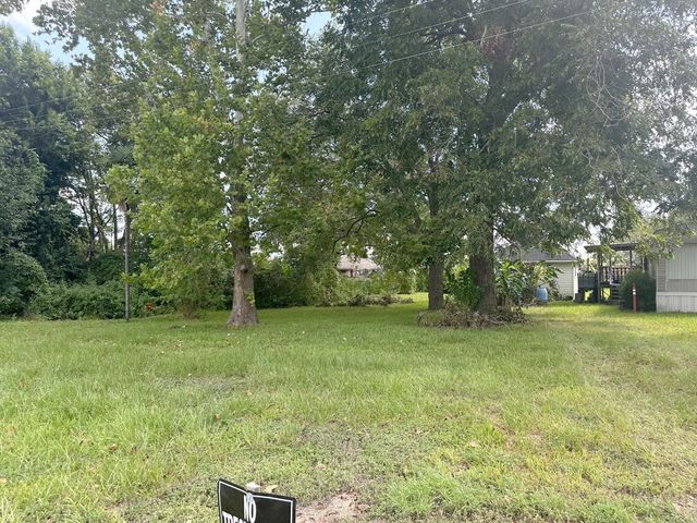 414 Shaw Street, Alvin, TX 77511
