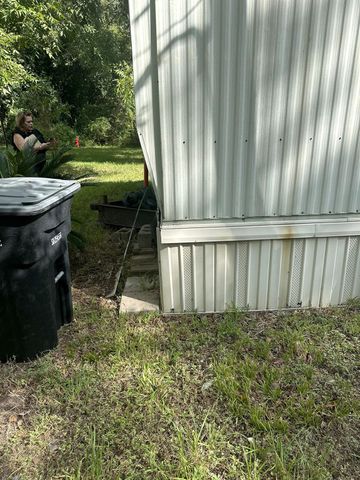 414 Shaw Street, Alvin, TX 77511