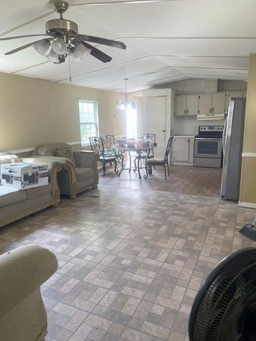 414 Shaw Street, Alvin, TX 77511
