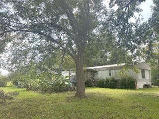 414 Shaw Street, Alvin, TX 77511