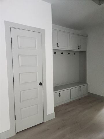 81 Selkirk Drive, Bella Vista, AR 72715