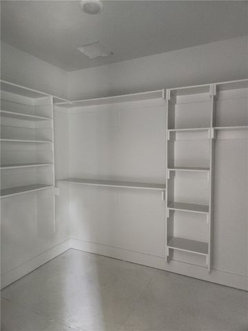 81 Selkirk Drive, Bella Vista, AR 72715